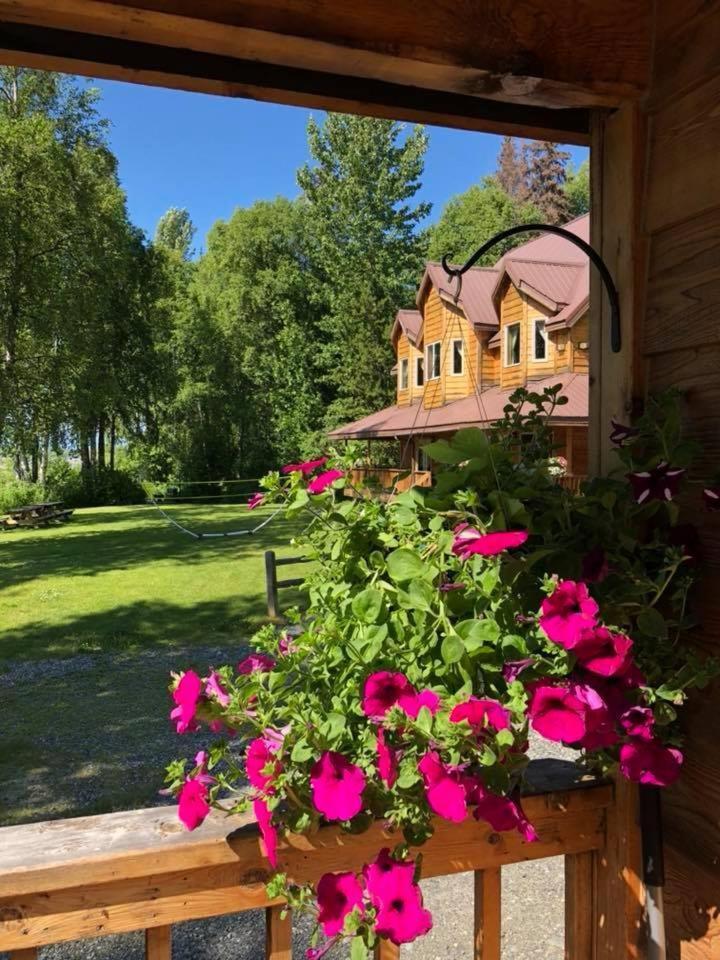 Susitna River Lodging, Riverside Cabins Talkeetna Exterior foto